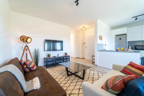 Espartal Apartment | A GAIVOTA - Walking distance to Monte Clerigo and Amoreira beaches