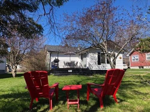 The Bluff Ski Chalet | A Haven of Peace on Parlee Beach