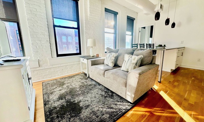 Old Market Apartment | A historic 1,000 square foot loft in the heart of the Old Market with Howard Street view