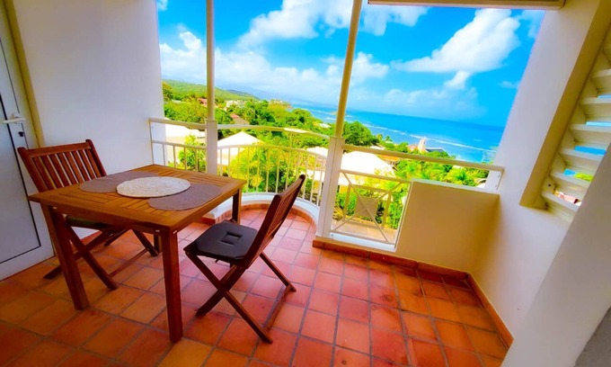 Tartane Apartment | A little piece of sunshine in Paradise