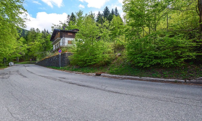 Abetone Apartment | A lot of wood and a lot of nature.