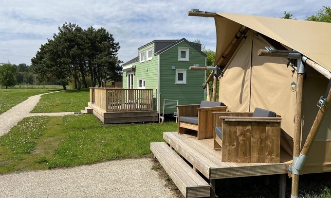 Zeewolde House | A luxury tiny house with extra sleeping lodge