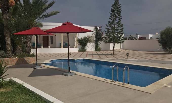Aghir Villa | A nice villa with pool in tezdaine