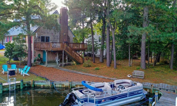 Ocean Pines House | A Pawfect Salty Hideaway-Non Group Rental-4 Bedrooms, 3 Bathrooms, Sleeps 8
