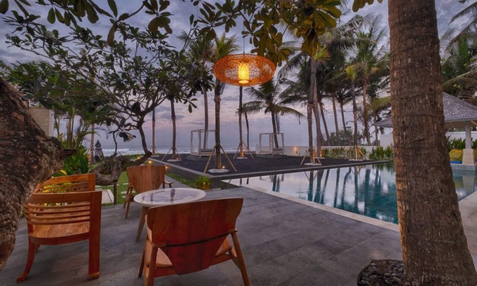 Saba Villa | A Piece of Coastal Paradise! Luxury Five Bedrooms Beach Front Villa