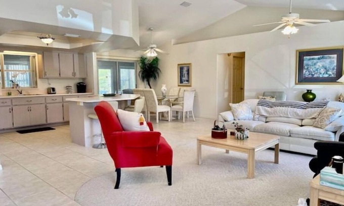 Highland House | A Quiet Retreat on Spring Lake!