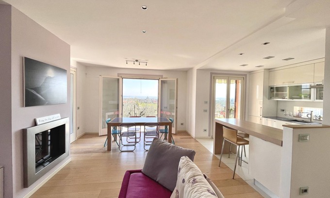 Padenghe sul Garda Apartment | A quiet terrace with a breathtaking view of Lake Garda