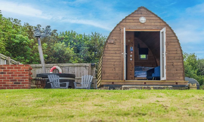 Crimdon Cottage | A quirky pod with one double and shower room.