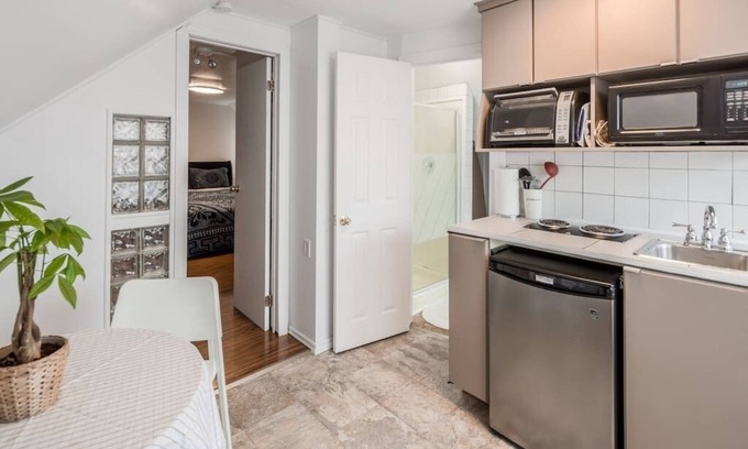 Downtown Apartment | A relaxing loft in Downtown Dartmouth, just 5 minutes from the Halifax ferry
