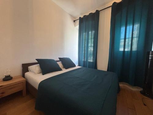 Vevey Apartment | A room in the heart of Vevey's old town