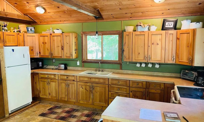 Meeker County Cabin | A Rustic Cabin on Long Lake