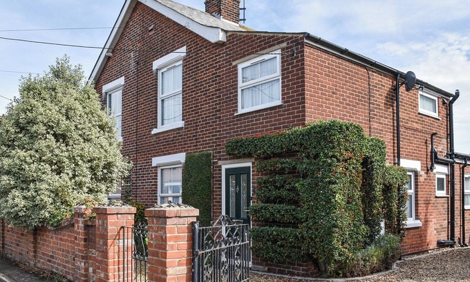 West Mersea Cottage | A seaside stay but with so much more.