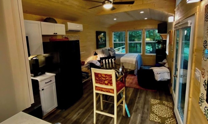 Siler City Cottage | A secluded romantic, relaxing, single/couple retreat in central North Carolina!