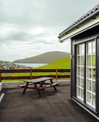 Sandavagur House | Á Snætu - Serene Village Stay Surrounded by Nature