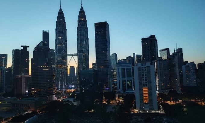 Kuala Lumpur City Centre Condo | A stunning view of KLCC with 3 bedrooms condo
