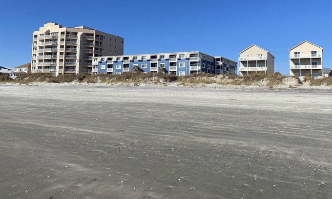 North Myrtle Beach Condo | A Summer Place C5 by RedAwning
