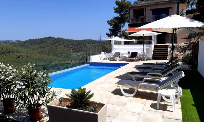 Olivella Villa | A Sunny Oasis of Privacy , Calm&Glam near Sitges and Barcelona