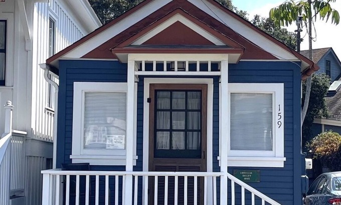 Pacific Grove House | A Tiny House - Pacific Grove House - Small is Beautiful