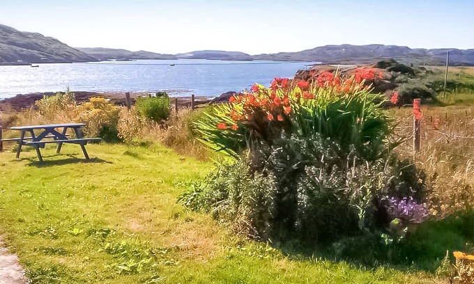 Bunessan Cottage | A tiny, traditional cottage tucked away on the Ross of Mull, close to the sea.