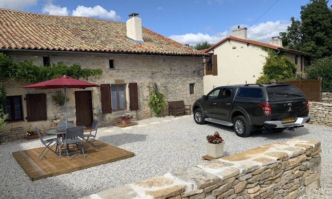 Vanzay Cottage | A Touch of Paradise in rural France with heated pool