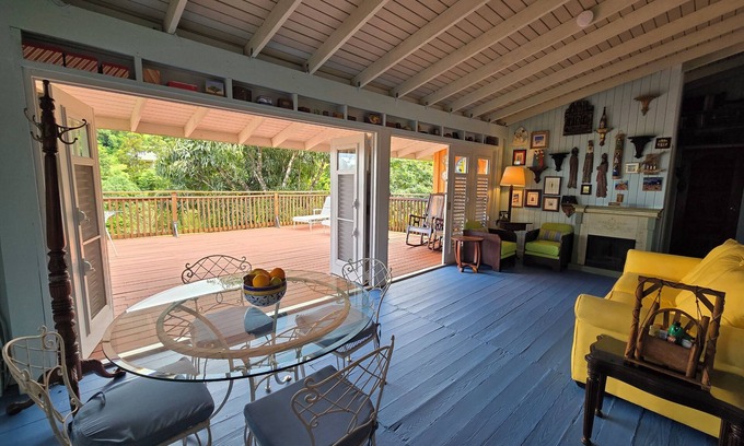 Canovanillas House | A traditional "casa de campo" with modern touches.
