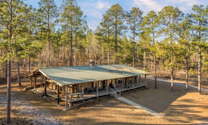 Pine Level Cabin | A True Logger's Cabin in Prattville