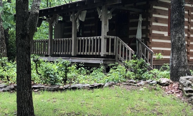 Piper Gap Cabin | A Unique Bed and Breakfast.Log Cabins, with Hot Tubs and Breakfast Delivered Each Morning :)