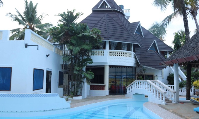 Mombasa House | A wonderful Beach property in Diani Beach Kenya dream holiday place