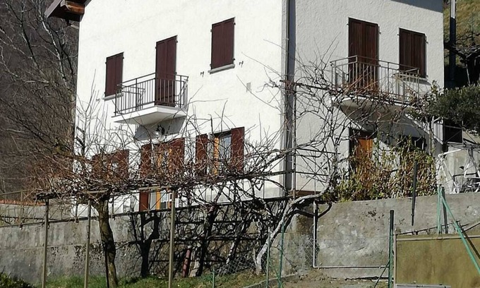 Veleso House | A wonderful view at Lake Como, with peace and quiet
