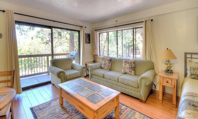 Yosemite West Condo | (A107) Studio Condominiums