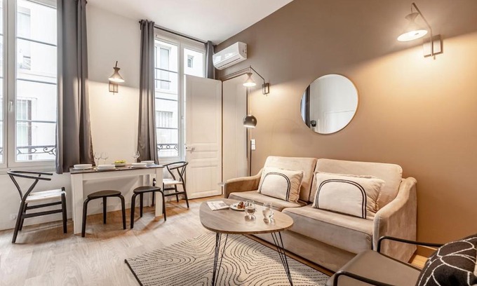 3rd Arrondissement Apartment | A11#RépubliqueMarais1BedRoomParis03AC