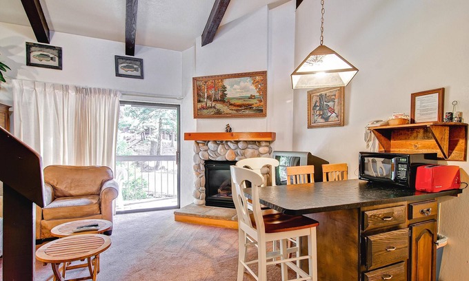 Yosemite West Condo | (A203) Loft Condominiums