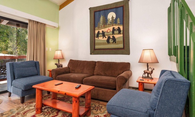 Yosemite West Condo | (A204) Loft Condominiums
