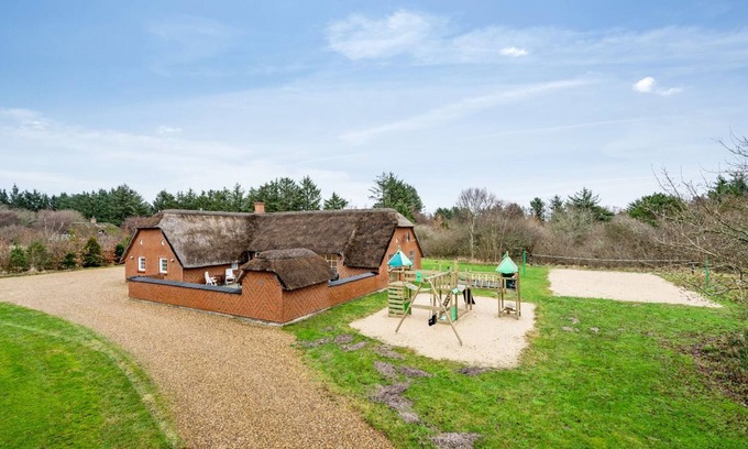 Øhuse House | "Aagot" - 1.7km from the sea by Interhome