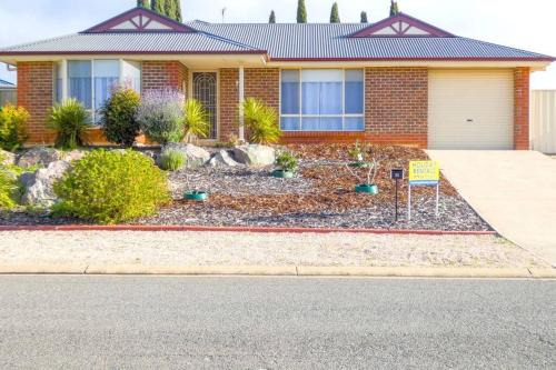 Moonta Bay House | About That Time