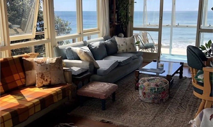Pukehina House | Absolute Beach Front Holiday Home