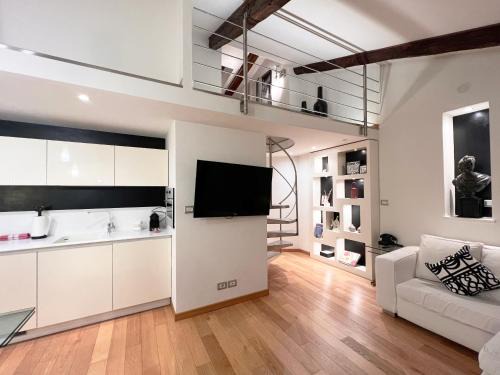 Historic Centre Apartment | Acadamis - CIELO NELLA STANZA