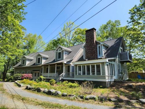 Lamoine Beach House | Acadia Lobsterman's Coastal Farmhouse
