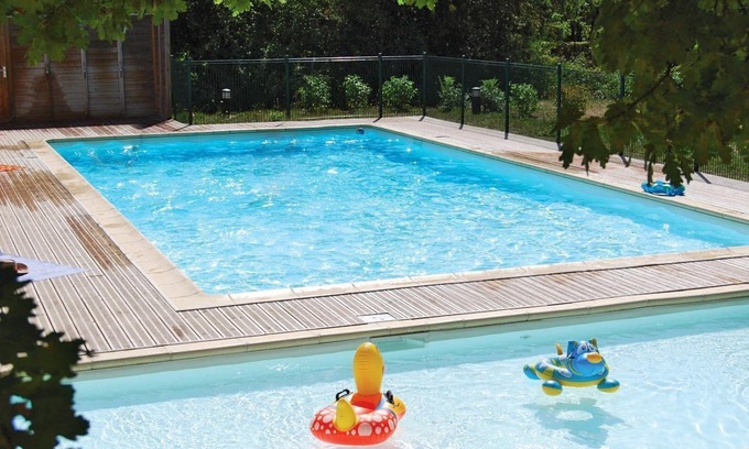 Gramat Cabin | Accès Piscine, Fitness, Sauna ! Maisonnette Climatisée avec Terrasse