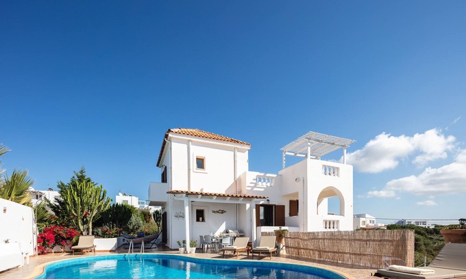 Stavros Villa | Access to a cove and nearby beaches, sea views, spacious garden!