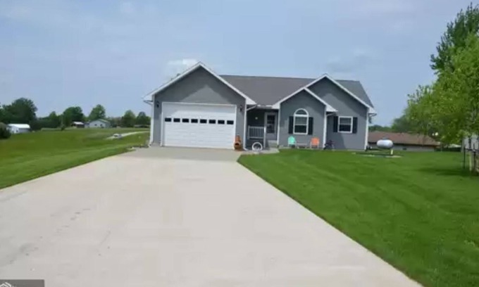 Moravia House | Access to all that Rathbun Lake has to offer