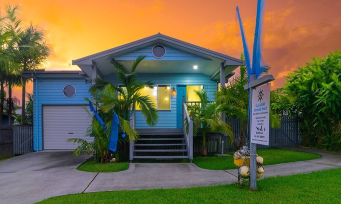Diamond Beach House | Accessible + Pool+Hoist & Dog Friendly @ Seafarers Diamond Beach