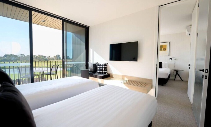 Curlewis Hotel | Accommodation at Curlewis