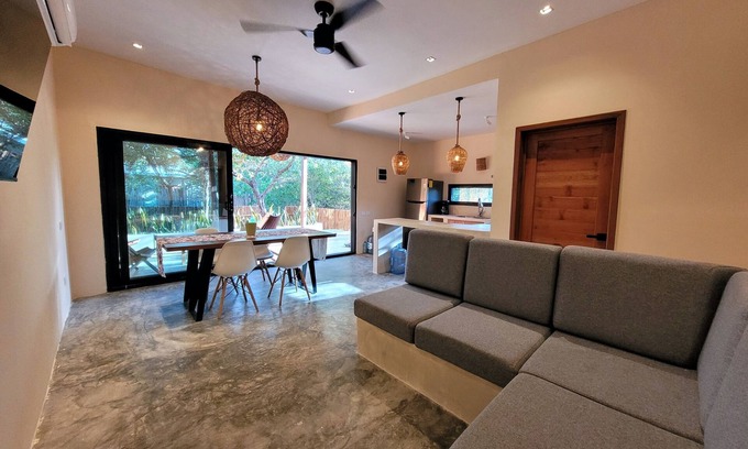 Isla Holbox House | Acogedora Casa en Holbox a 200 Metros de la Playa
