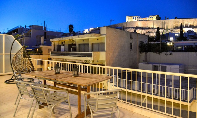 Makrigianni Apartment | Acropolis balcony view 3 min walking to the Acropolis hill