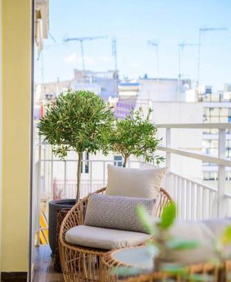 Kinosargous Apartment | Acropolis view Apartment in the Heart of Athens!