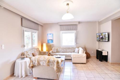 Palaio Tsifliki House | Adam's Villa
