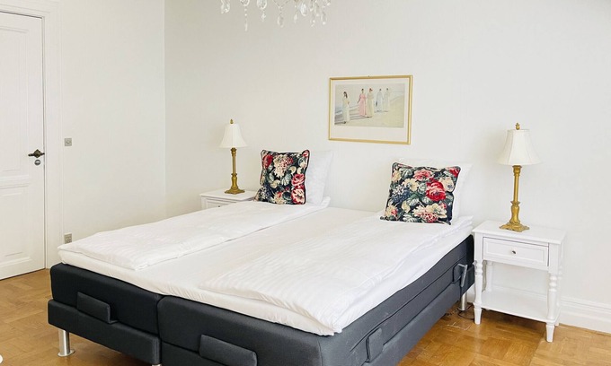 Aalborg Bed & Breakfast | aday - Aalborg Mansion - Room 1