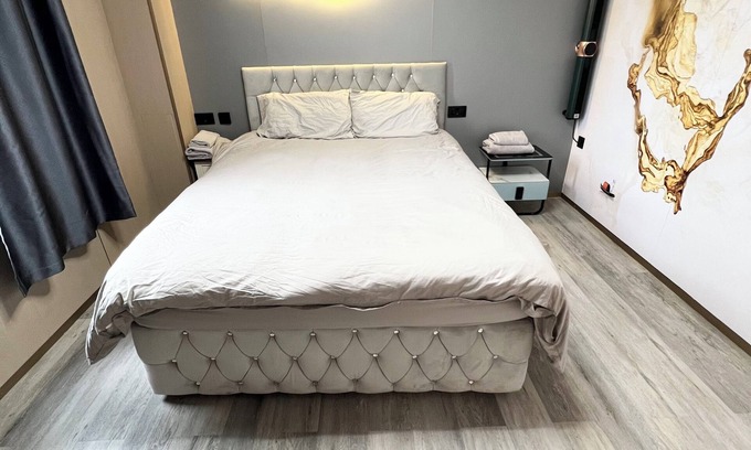 Pembroke Dock Bed & Breakfast | Addison's Japanese Zen. Whole House or Room. Next to Asda and town center!