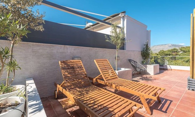 Elliniko Villa | Adelos III Bloom Villa – 5BR 360m² - Sauna - Rooftop